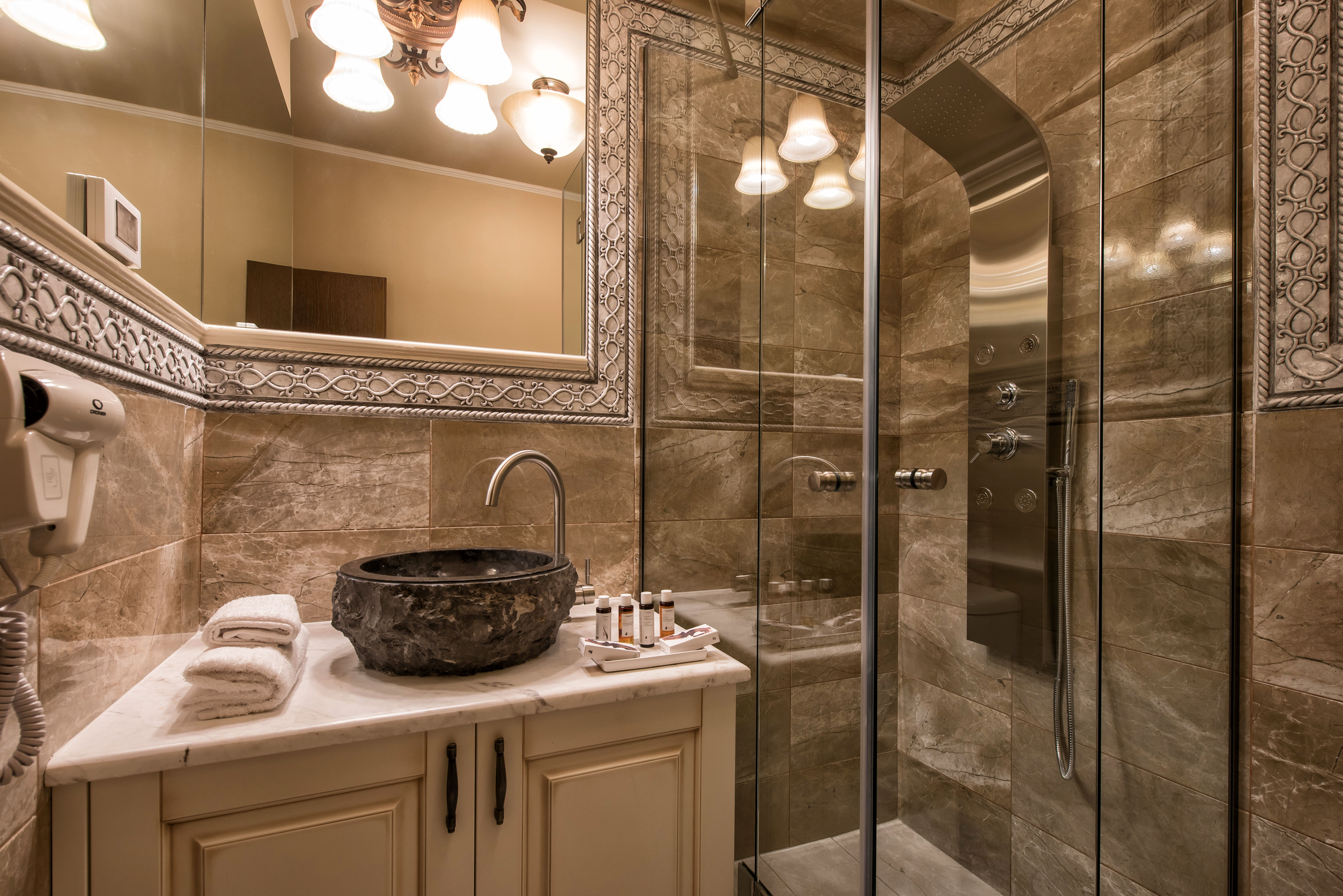 Wine Dark Sea Villas - VILLA SANTORINI IN CRETE