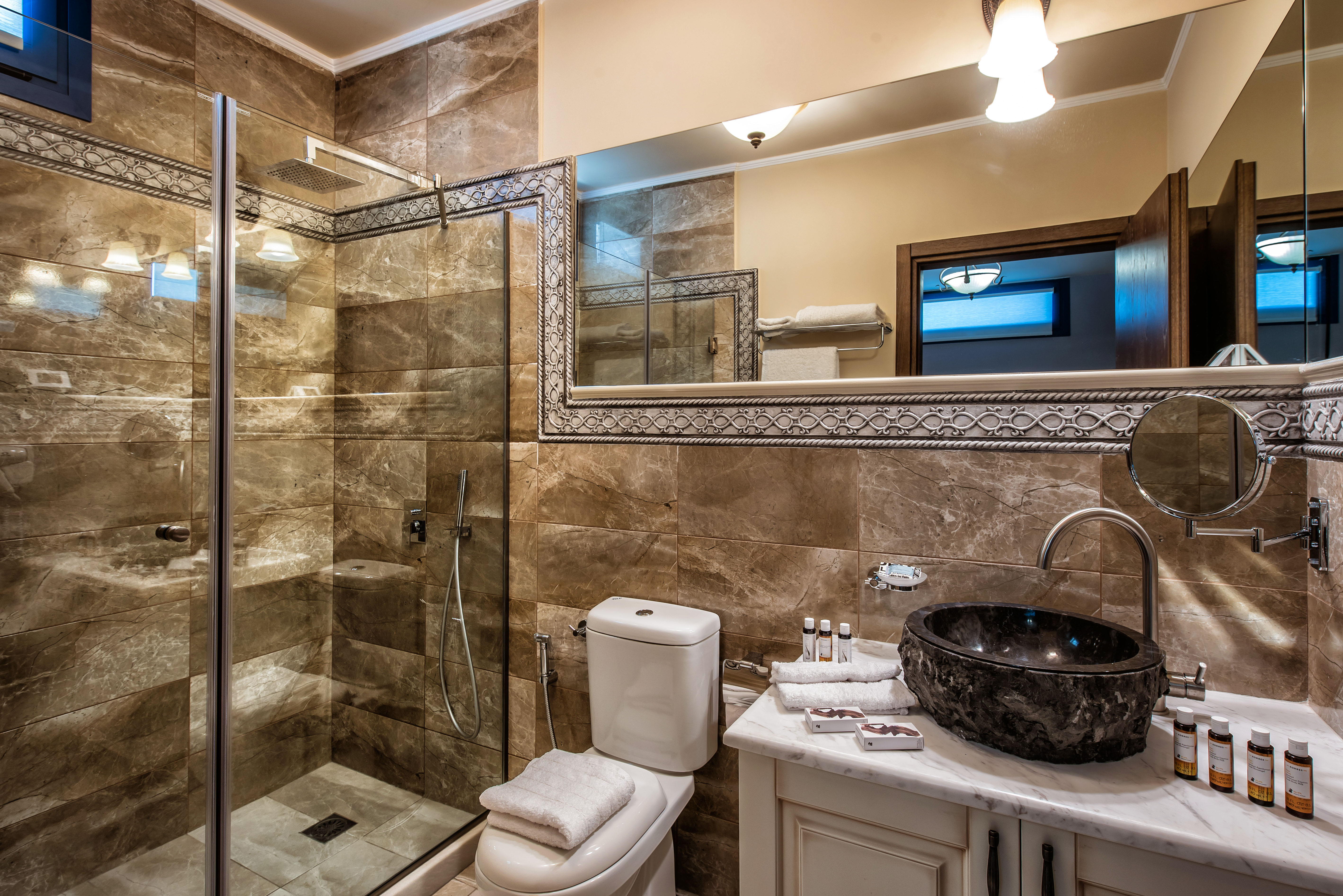 Wine Dark Sea Villas - VILLA SANTORINI IN CRETE