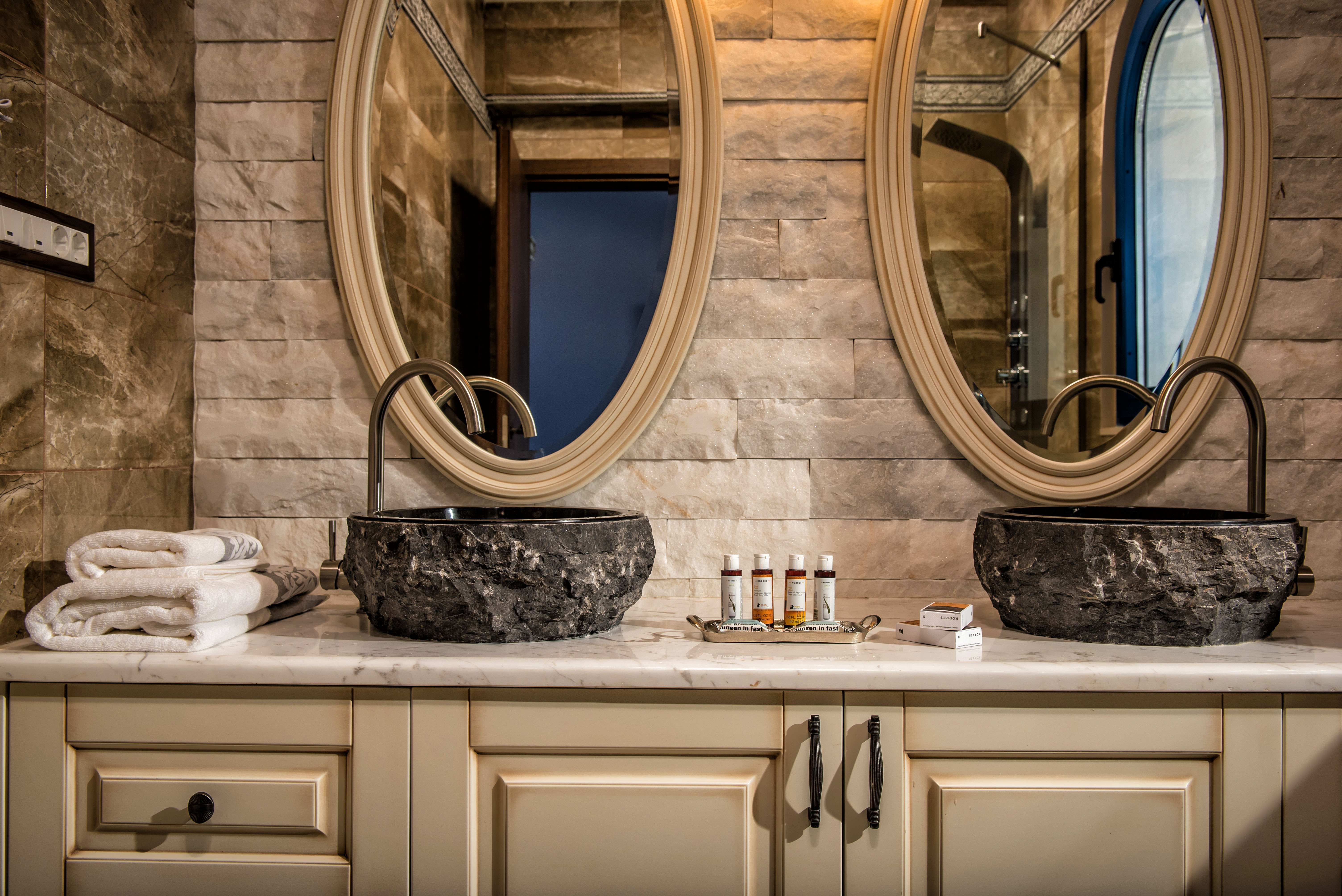 Wine Dark Sea Villas - VILLA SANTORINI IN CRETE