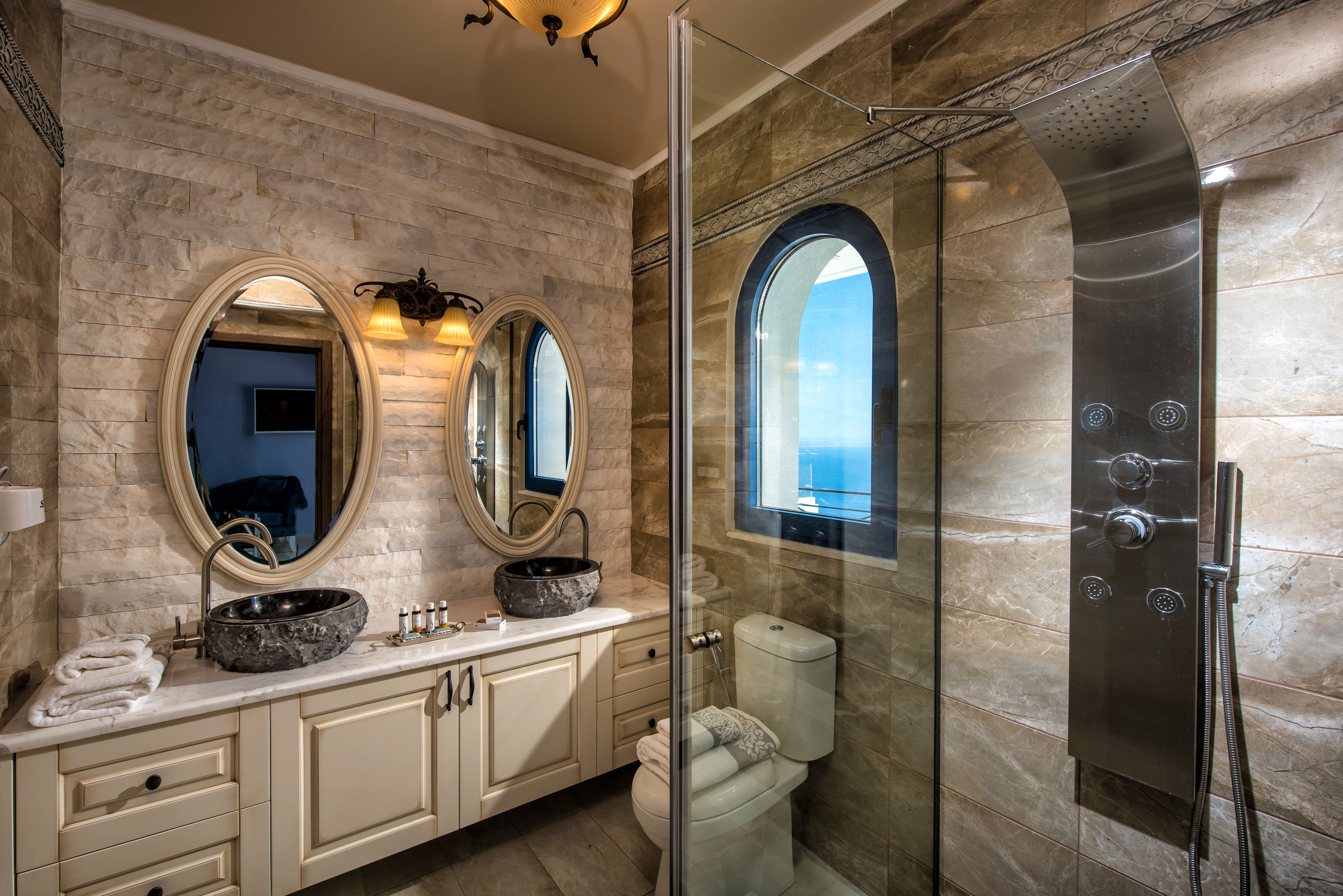 Wine Dark Sea Villas - VILLA SANTORINI IN CRETE