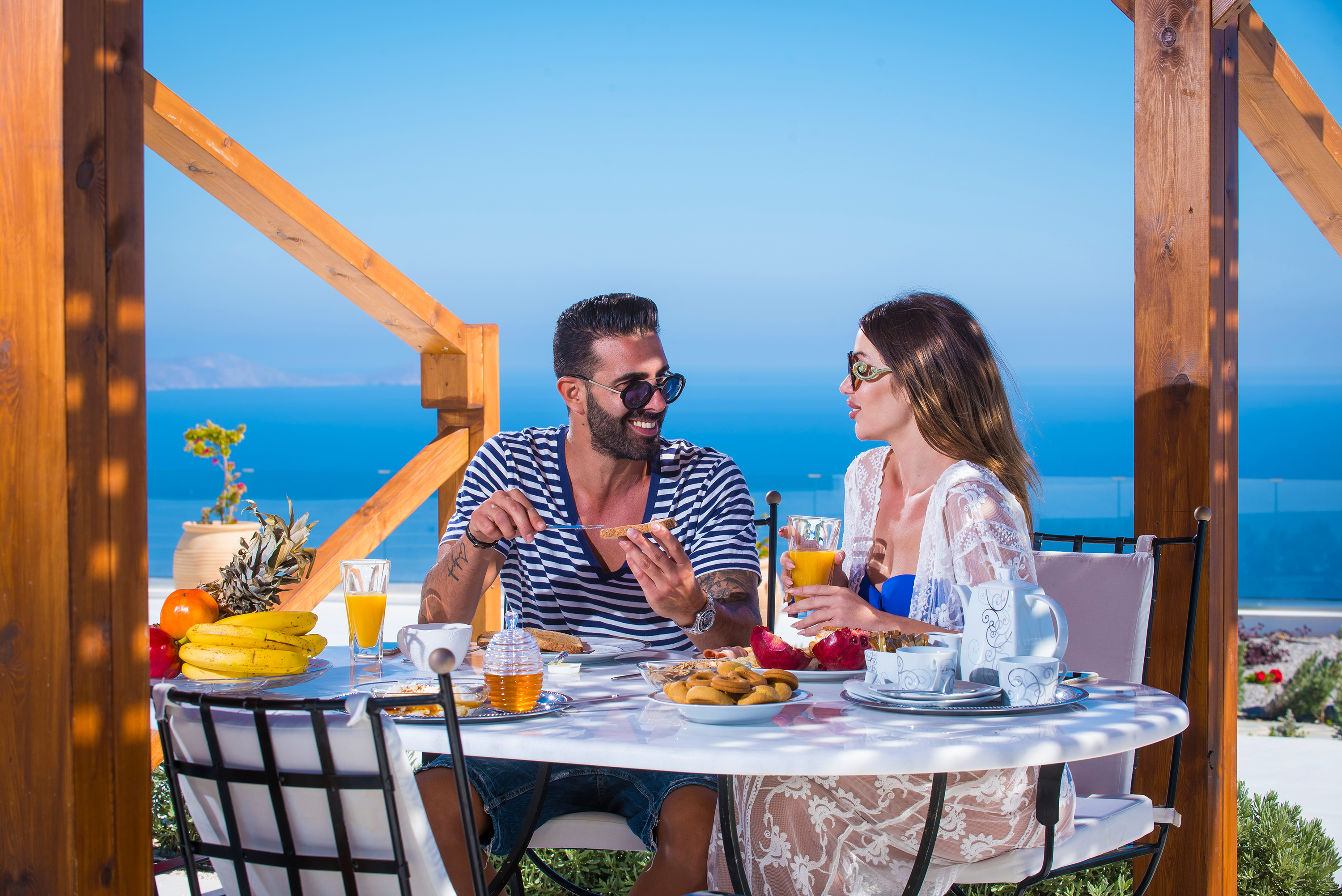 Wine Dark Sea Villas - VILLA SANTORINI IN CRETE